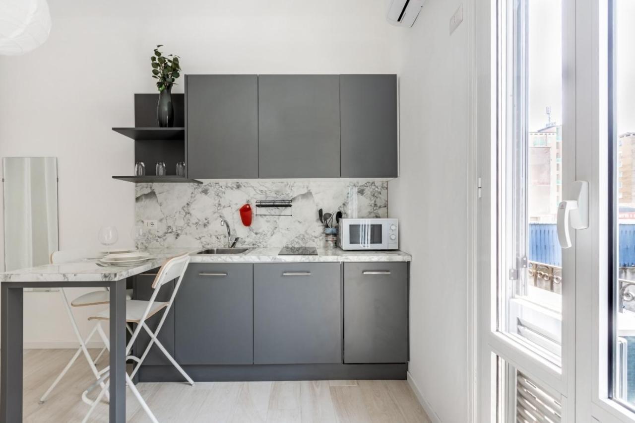 Bright Apt 600Mt From Viale Zara! 米兰 外观 照片